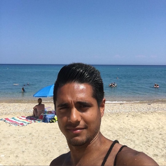 Meet your Posher, Mark - Picture 2 of 3